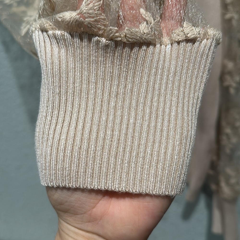 COCOBLEU Ribbed Cream Lace Top - Picture 5 of 7